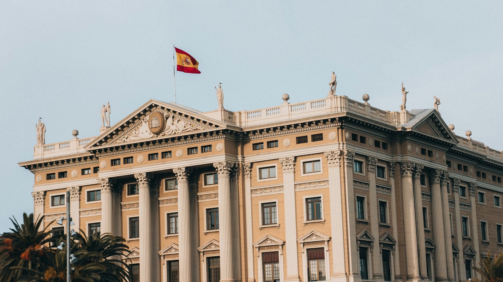 Open a Bank Account in Spain as a Digital Nomad 2025